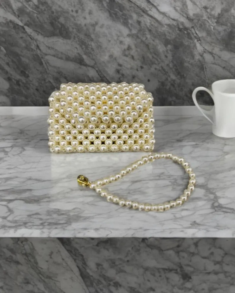 Pearl Essence Holder