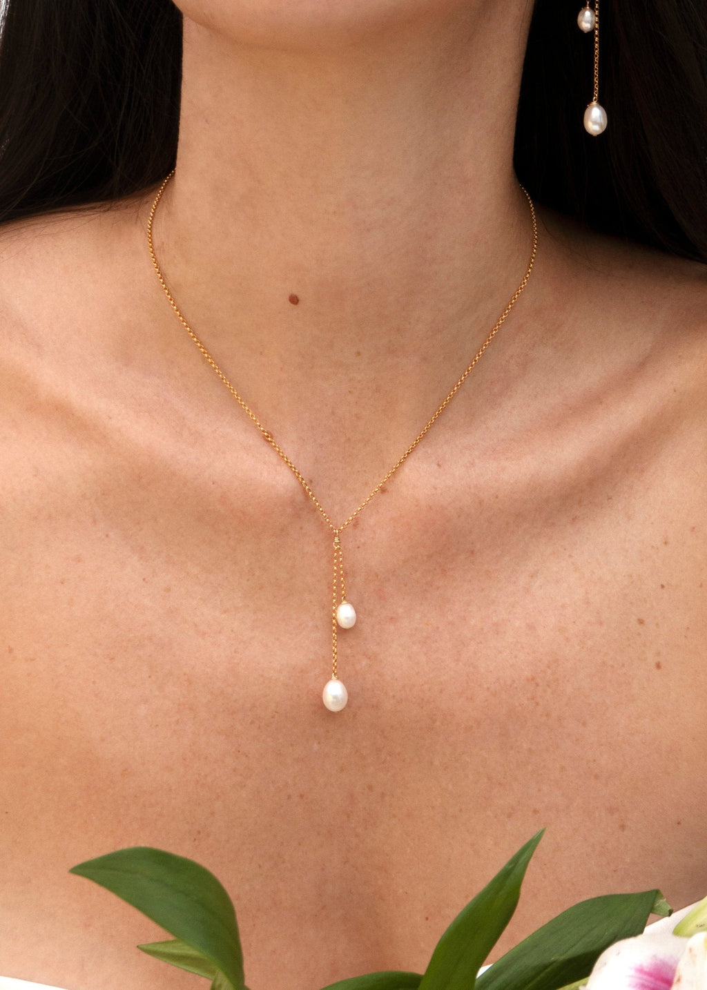 Iris Necklace