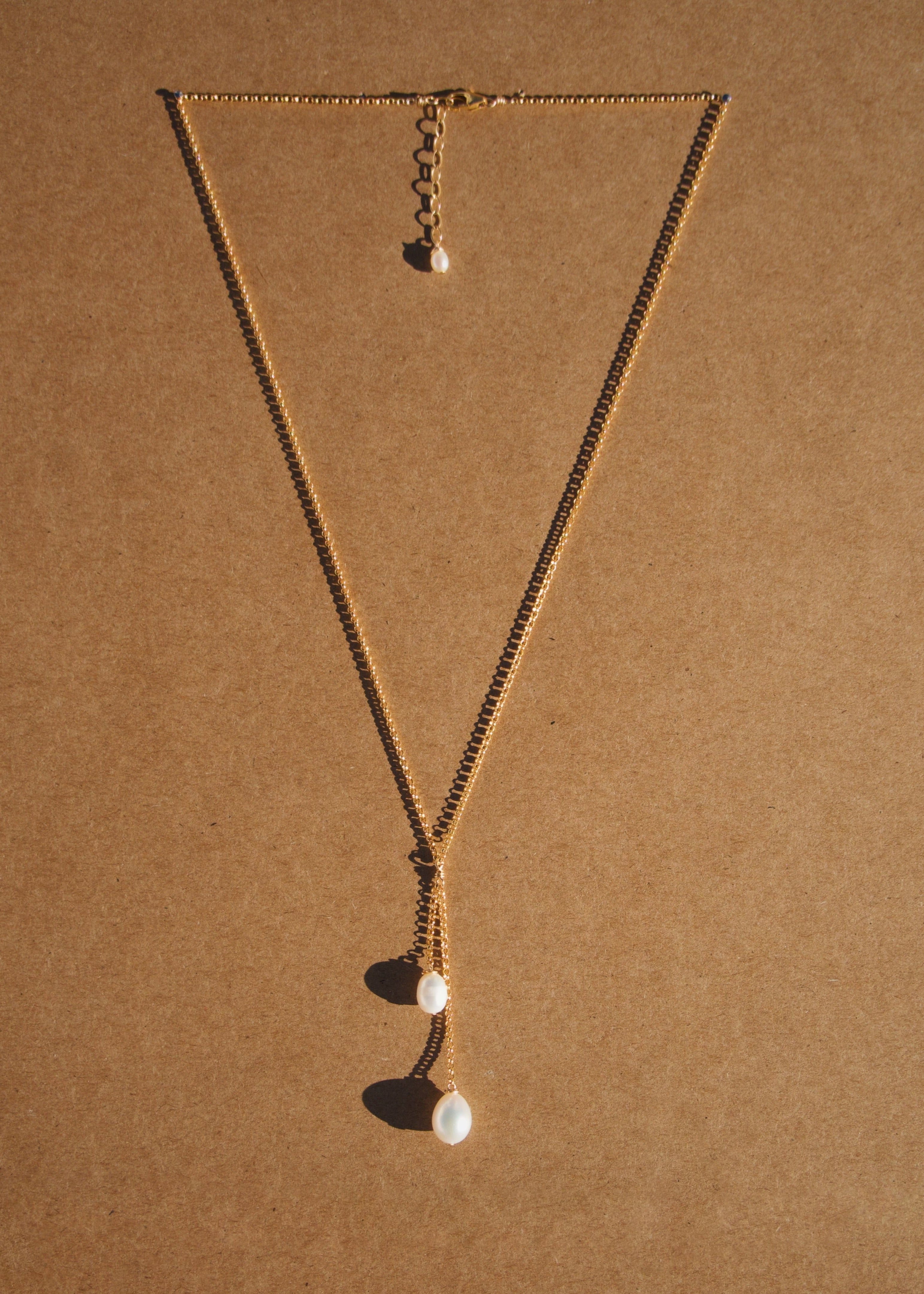 14k Iris Necklace
