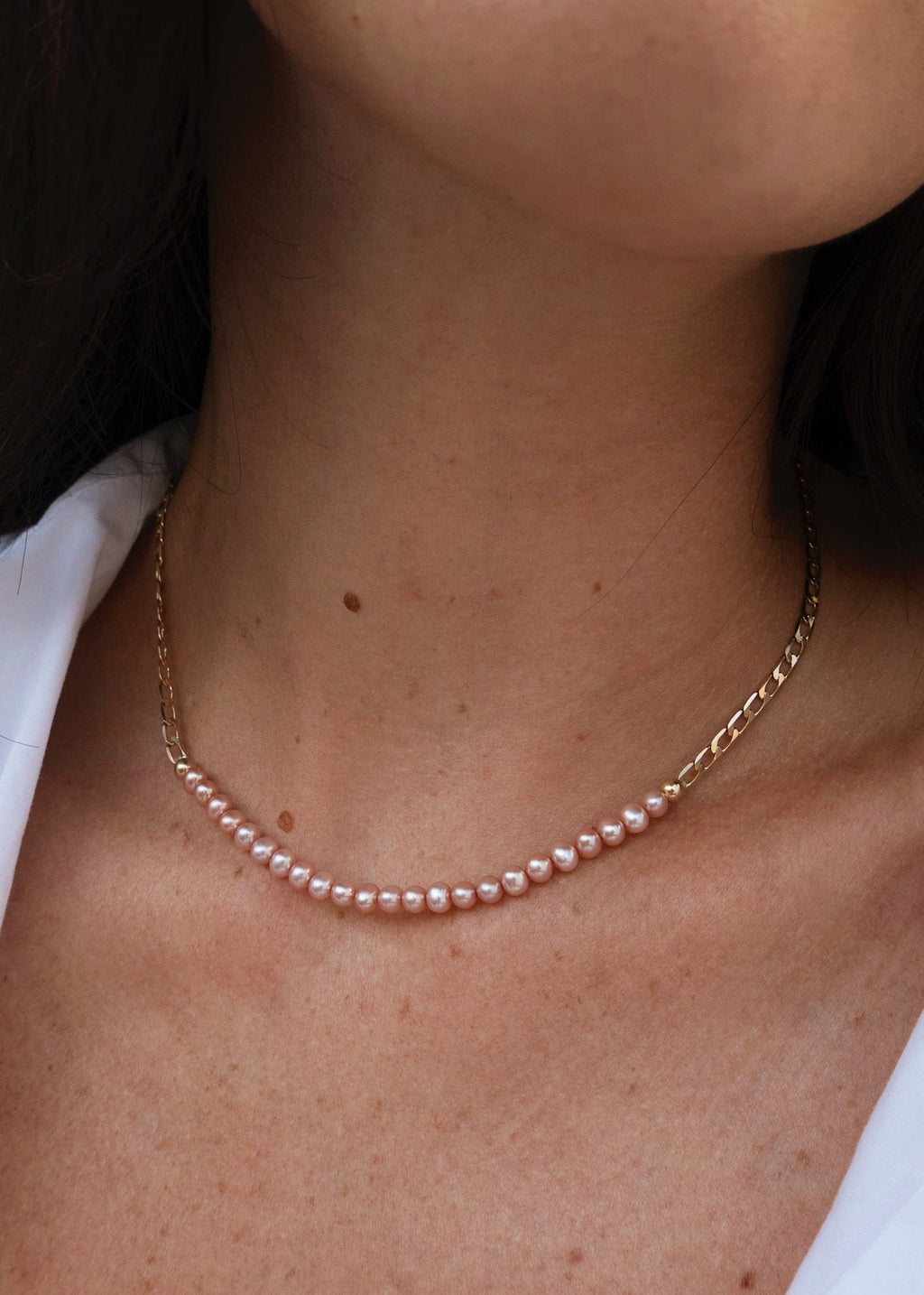 Pili Choker