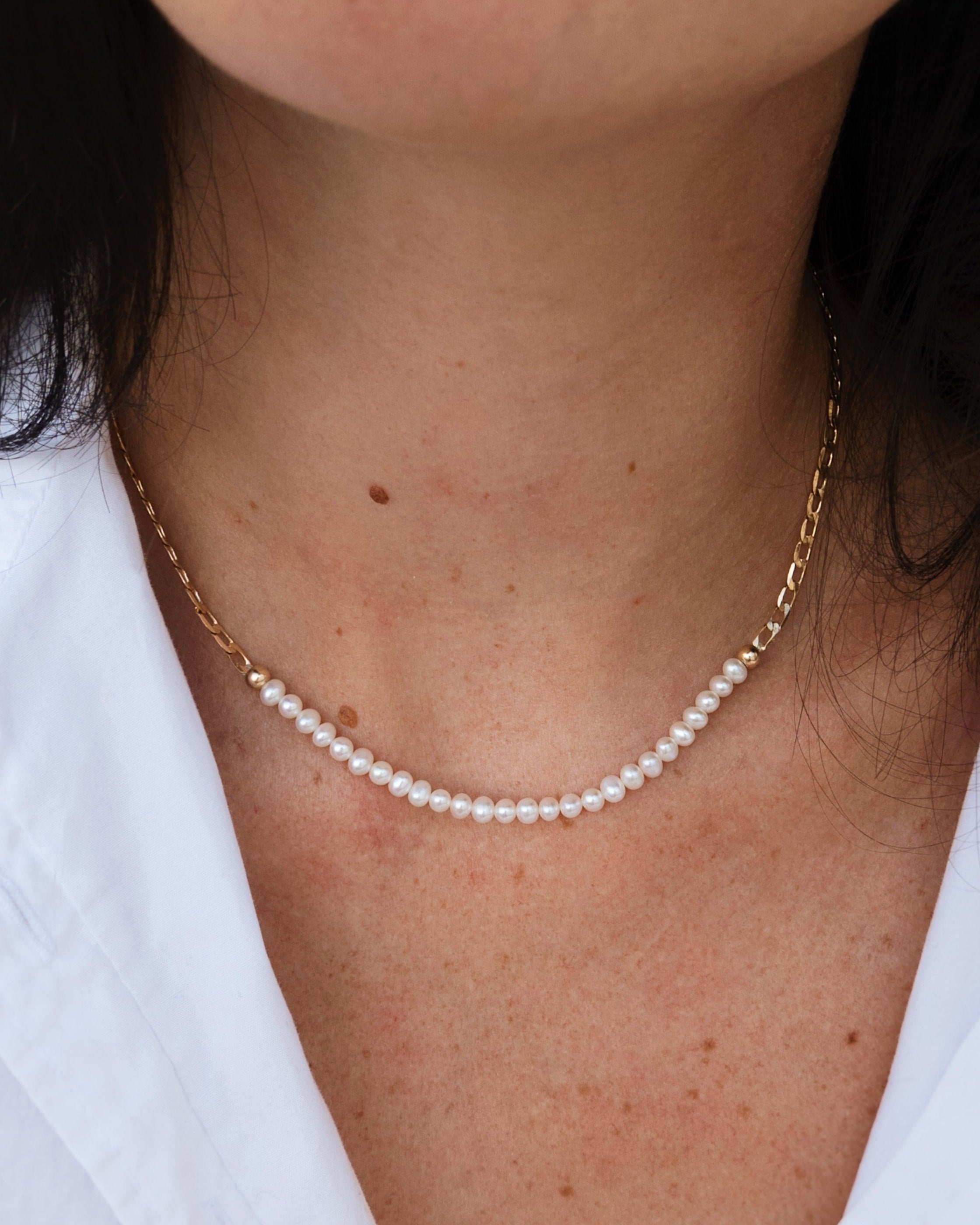 Pili Choker